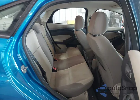 2014 Ford Focus Se z USA, uszkodzony, nr VIN 1FADP3F2XEL197195